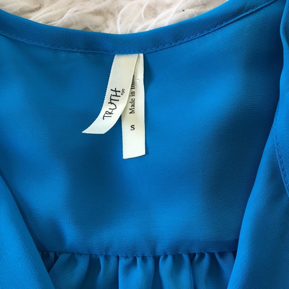 Somewhat Sheer Blouse - Picture 3 of 4